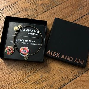 NWT Alex and Ani gold tone bracelet Create Peace of Mind